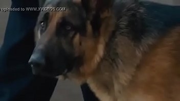 A man put a Romanian woman on the bed and fucked her pussy